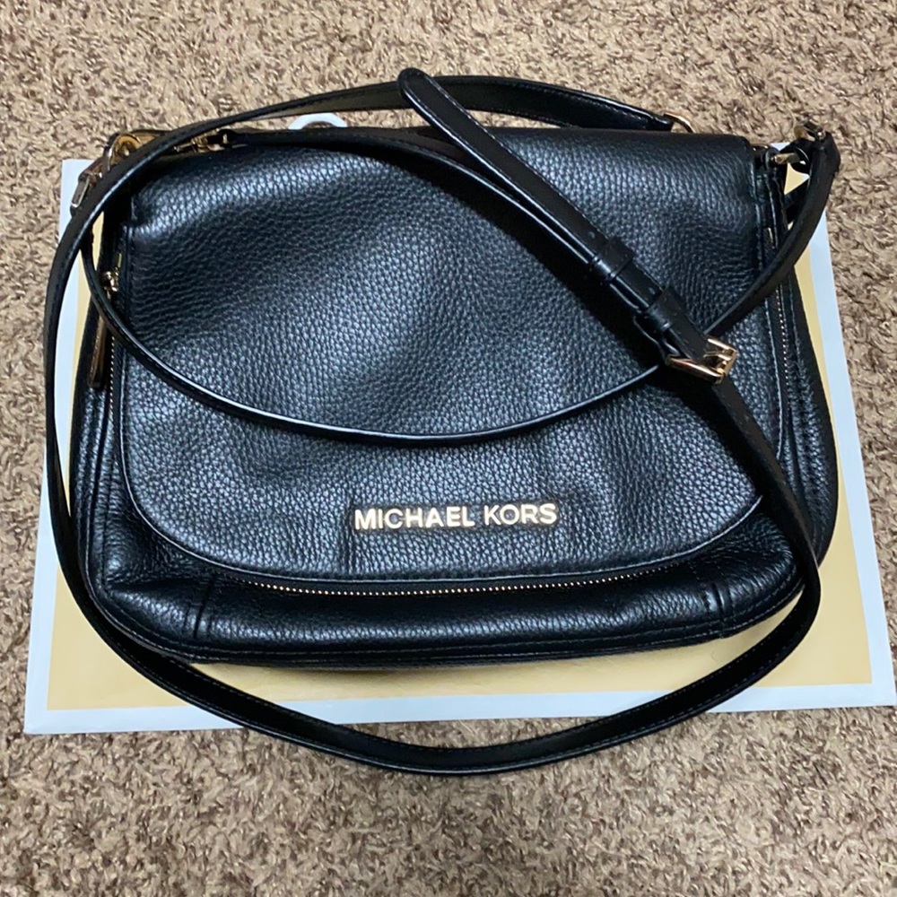 Excellent Condition Michael Kors Crossbody Bag